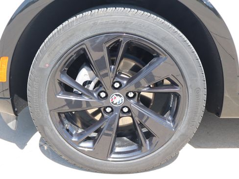 Used 2023 Buick Envision Preferred w/ Sport Touring Package AWD/4WD image 28