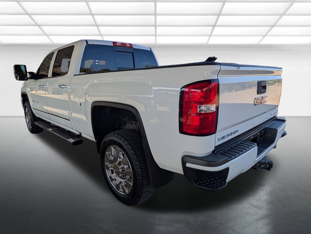 Used 2016 GMC Sierra 2500 Denali w/ Duramax Plus Package AWD/4WD image 2