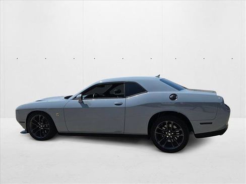 Used 2022 Dodge Challenger R/T Scat Pack w/ Plus Package image 8