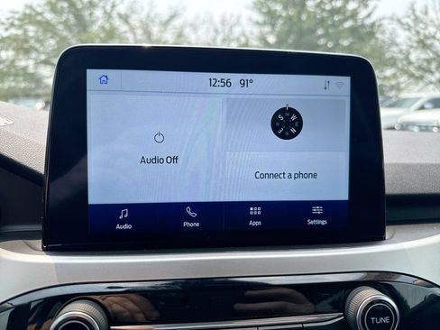 Used 2020 Ford Escape SE FWD image 14