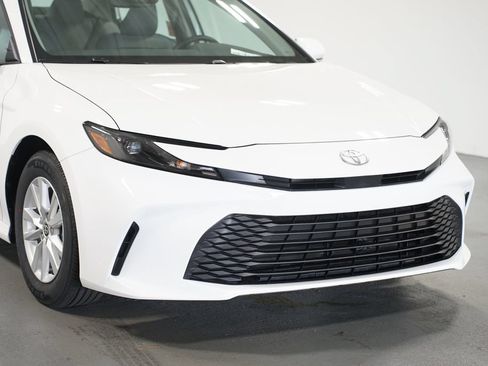 New 2026 Toyota Camry LE FWD image 4