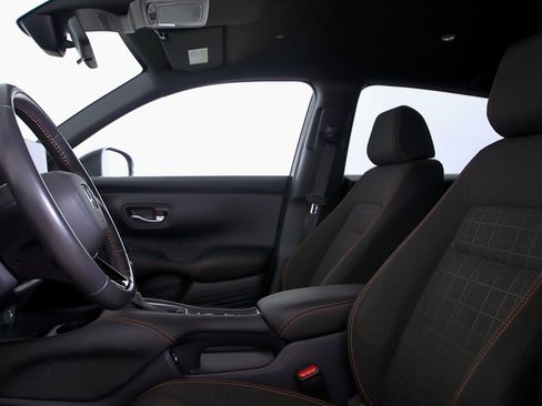 Used 2023 Honda HR-V Sport image 21