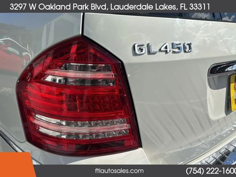 Used 2011 Mercedes-Benz GL 450 4MATIC image 13