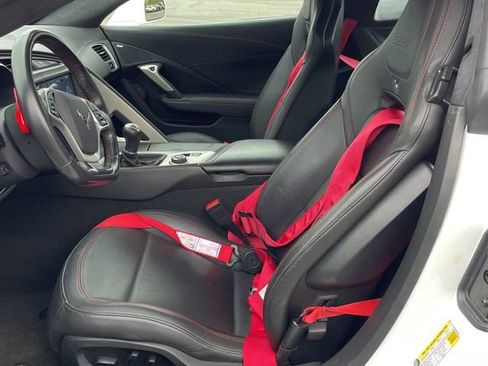 Used 2018 Chevrolet Corvette Z06 RWD image 14