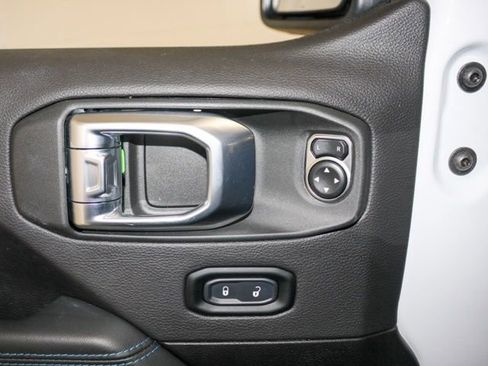 Used 2024 Jeep Wrangler Unlimited Rubicon 4xe image 11