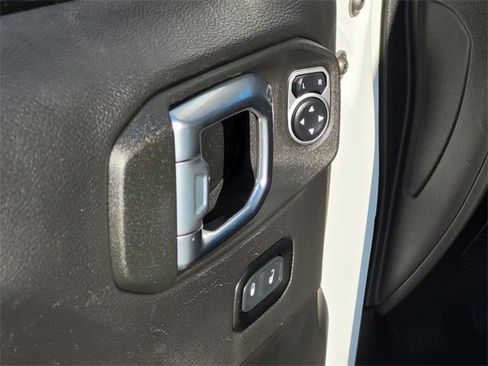 Used 2021 Jeep Gladiator Mojave image 16