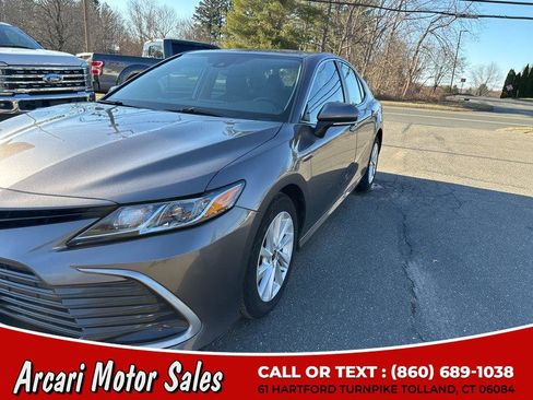 Used 2021 Toyota Camry LE w/ Cold Weather Package image 9