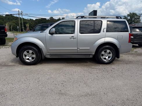 Used 2005 Nissan Pathfinder SE w/ (P01) Se Premium Pkg AWD/4WD image 2