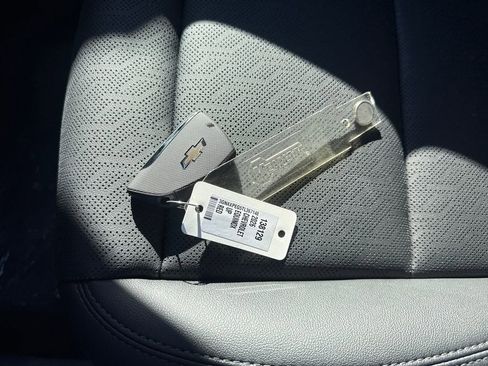 New 2026 Chevrolet Equinox LT w/ Convenience Package II image 29