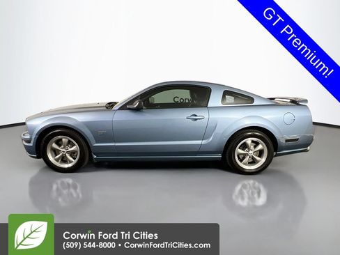 Used 2006 Ford Mustang GT Premium RWD image 6