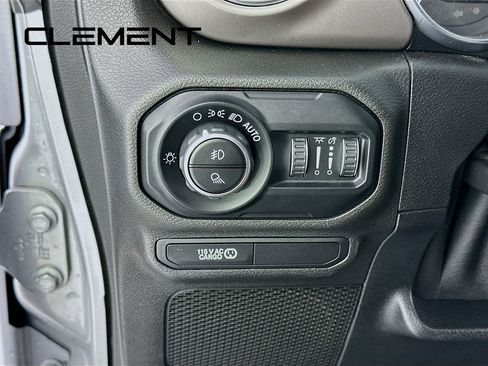 Used 2020 Jeep Gladiator Rubicon w/ Uconnect 4C Nav & Sound Group image 14