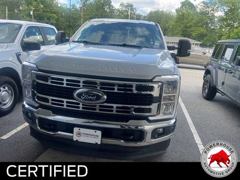 Used 2025 Ford F250 XLT w/ FX4 Off-Road Package AWD/4WD image 3