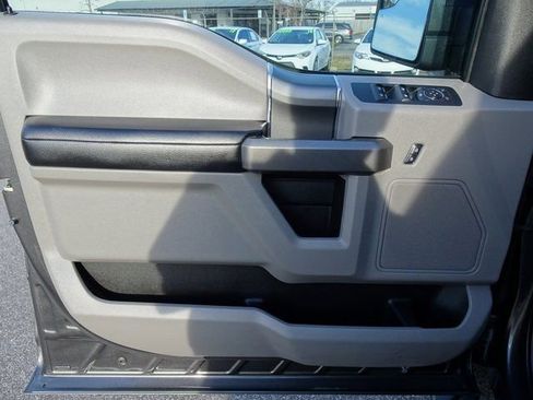 Used 2015 Ford F150 XLT w/ Equipment Group 302A Luxury image 10