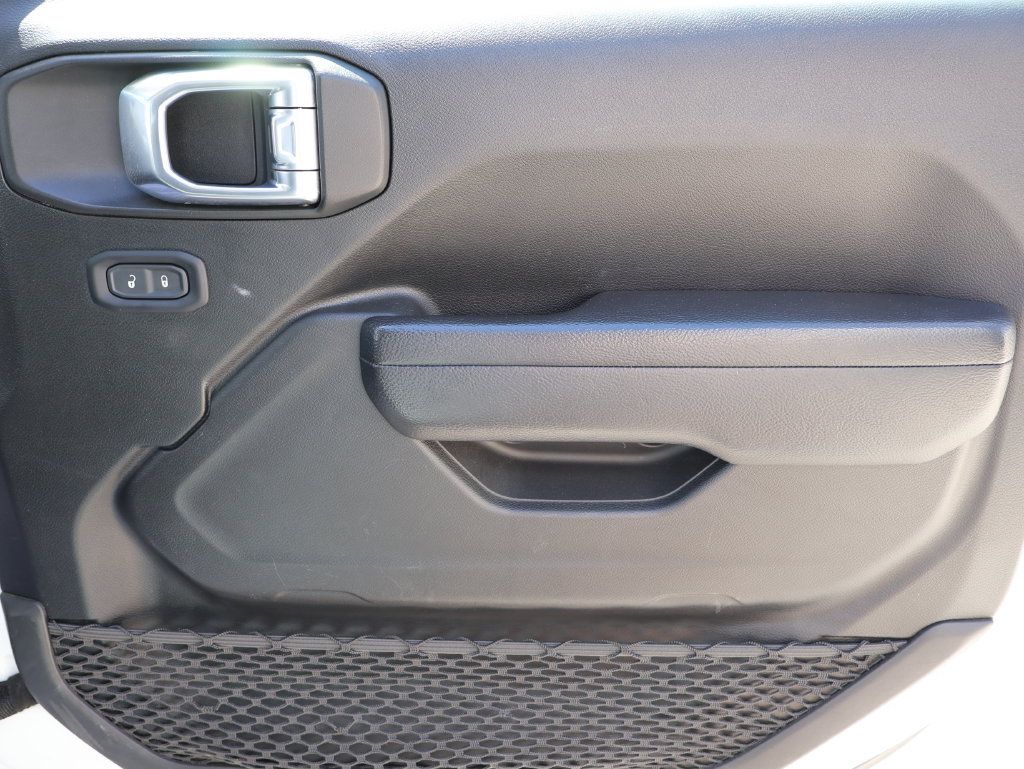 Used 2024 Jeep Wrangler Unlimited Sport AWD/4WD image 7