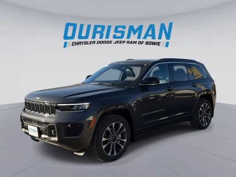 New 2025 Jeep Grand Cherokee Overland w/ Luxury Tech Group IV AWD/4WD image 2