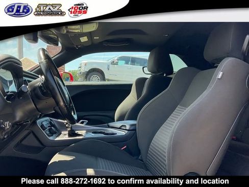 Used 2020 Dodge Challenger R/T RWD image 10