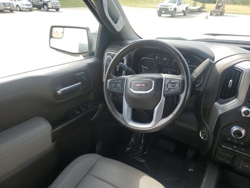 Used 2021 GMC Sierra 1500 SLT w/ SLT Premium Package AWD/4WD image 17
