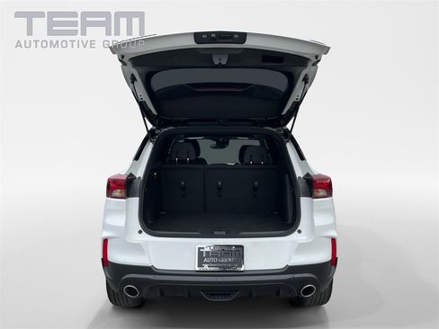 Used 2023 Chevrolet TrailBlazer RS w/ Convenience Package image 13