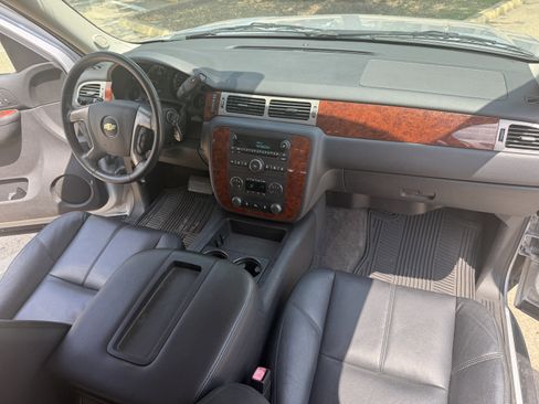 Used 2013 Chevrolet Tahoe LT w/ Texas Edition RWD image 20