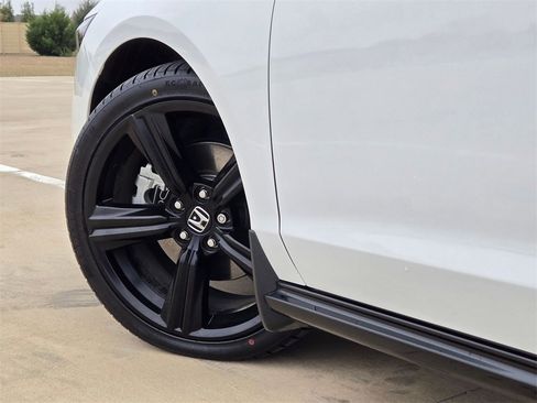 Used 2023 Honda Accord Sport image 30