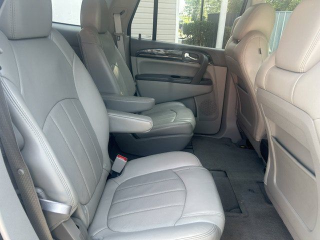 Used 2014 Buick Enclave Leather FWD image 10