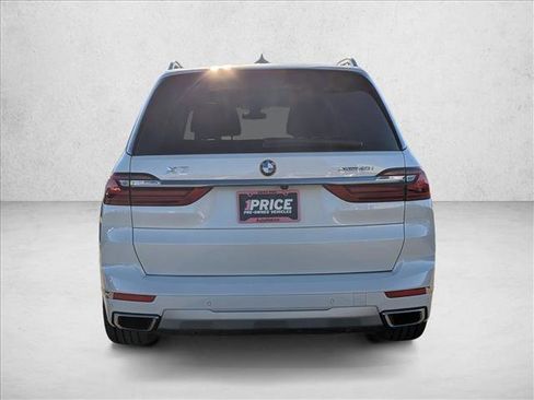 Used 2022 BMW X7 xDrive40i w/ Premium Package image 7