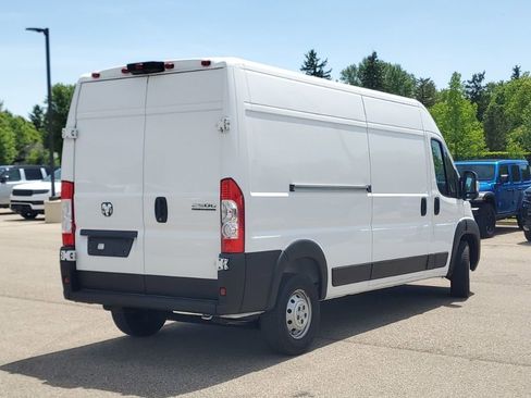 Used 2023 RAM ProMaster 2500 FWD image 2