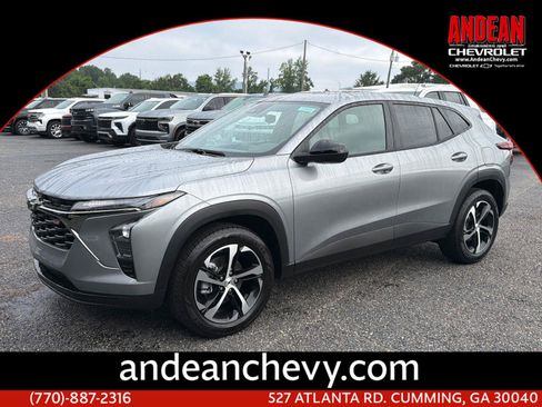 New 2026 Chevrolet Trax RS w/ Sunroof Package FWD image 1