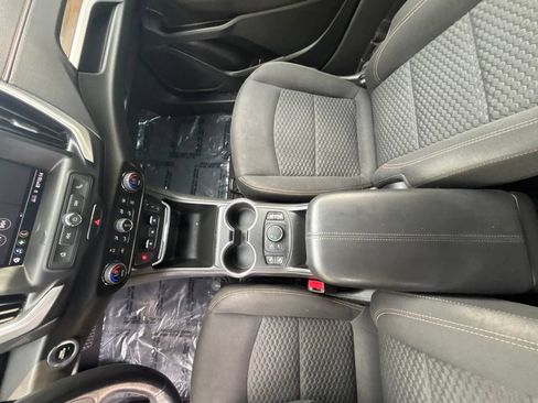 Used 2020 GMC Terrain SLE w/ Driver Convenience Package FWD image 21