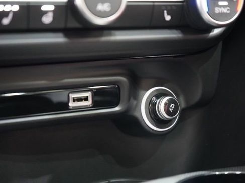 New 2026 Alfa Romeo Giulia AWD image 28