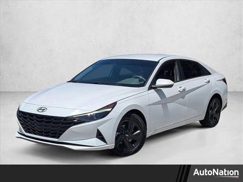 Used 2021 Hyundai Elantra SEL FWD image 1