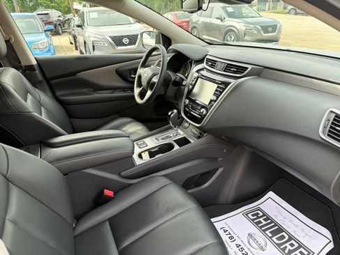 Used 2024 Nissan Murano SV w/ SV Midnight Edition Package FWD image 15