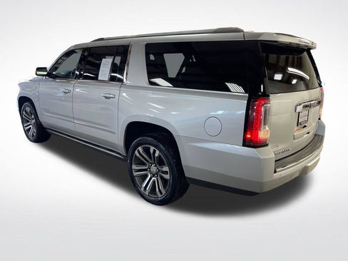 Used 2019 GMC Yukon XL Denali w/ Denali Ultimate Package AWD/4WD image 3