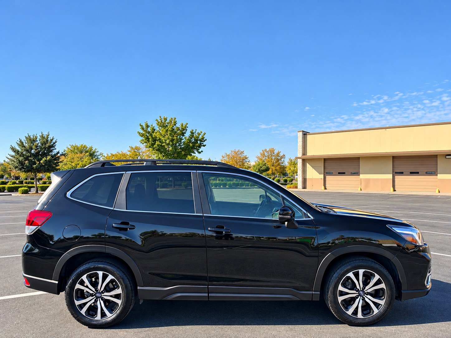 Used 2019 Subaru Forester Limited w/ Popular Package #3 AWD/4WD image 9