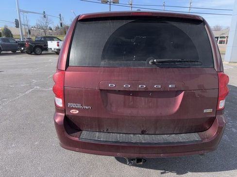 Used 2019 Dodge Grand Caravan SXT w/ Blacktop Package image 15