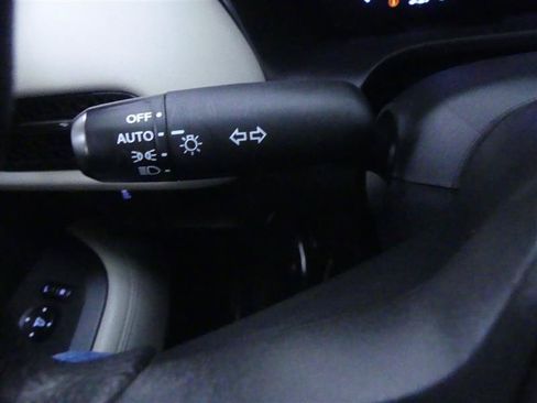 Used 2025 Honda HR-V LX image 15