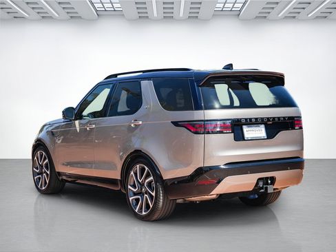 Certified 2025 Land Rover Discovery Dynamic SE AWD/4WD image 8
