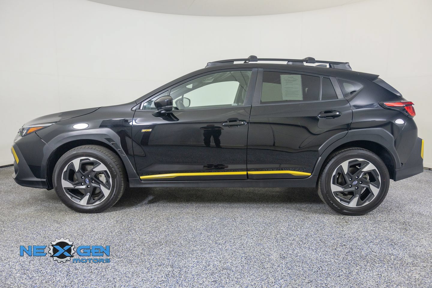 Used 2024 Subaru Crosstrek 2.5i Sport AWD/4WD image 5