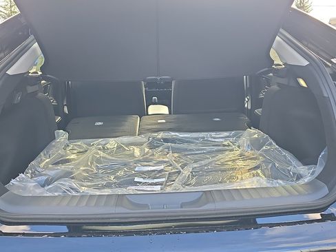 New 2026 Toyota Prius Plug-In Hybrid image 10