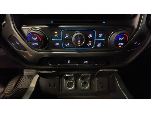 Used 2018 Chevrolet Silverado 1500 LTZ w/ Sport Package AWD/4WD image 14