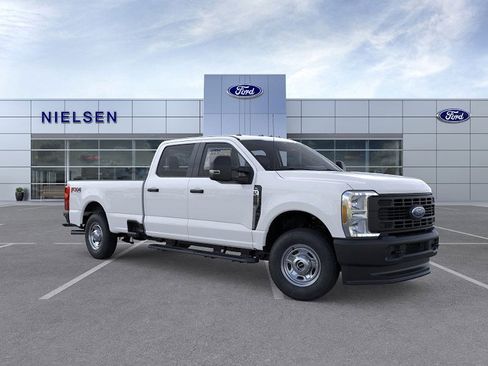 New 2026 Ford F250 XL w/ FX4 Off-Road Package image 7