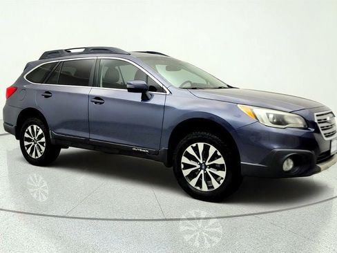 Used 2016 Subaru Outback 2.5i Limited AWD/4WD image 3