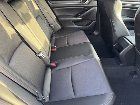 Used 2020 Honda Accord Sport image 10
