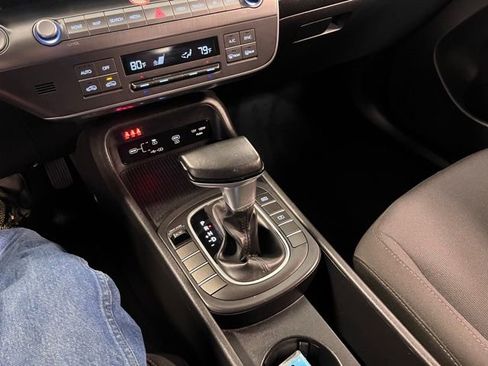 Used 2025 Hyundai Kona SEL image 27