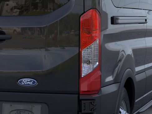 New 2026 Ford Transit 350 XLT image 21