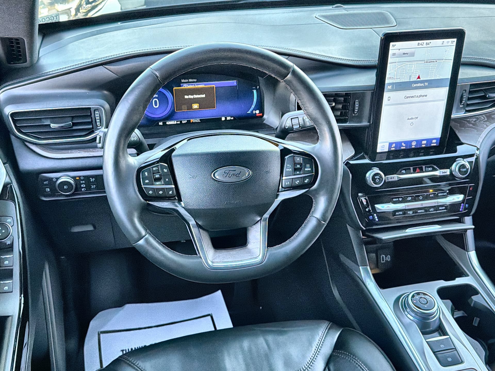 Certified 2023 Ford Explorer Platinum w/ Technology Package RWD image 14