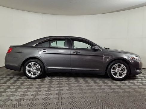 Used 2016 Ford Taurus SEL FWD image 10