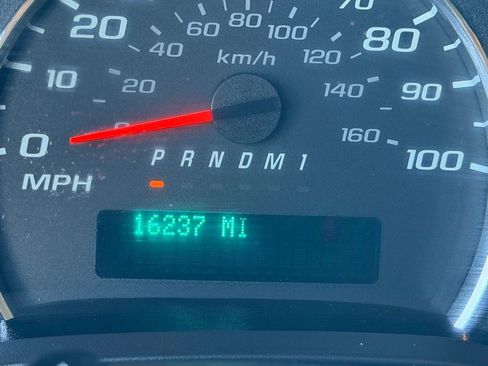 Used 2025 Chevrolet Express 3500 LT w/ LT Preferred Equipment Group image 27