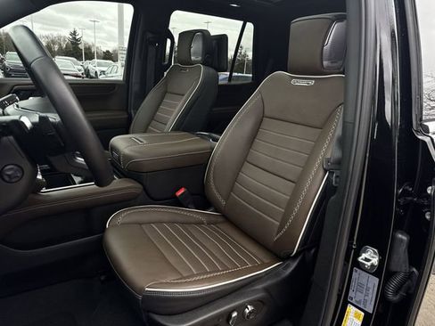 Used 2025 GMC Yukon Denali Ultimate w/ LPO, Floor Liner Package AWD/4WD image 20