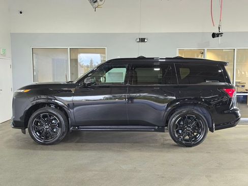 New 2026 INFINITI QX80 4WD w/ Sport Exterior Package image 7